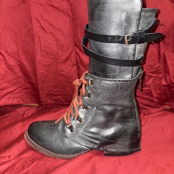 Women’s FreeBird mid calf western style leather boots - Picture 4 of 9